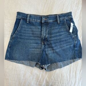 Old Navy NWT higher high rise sky-hi A-line Jean shorts